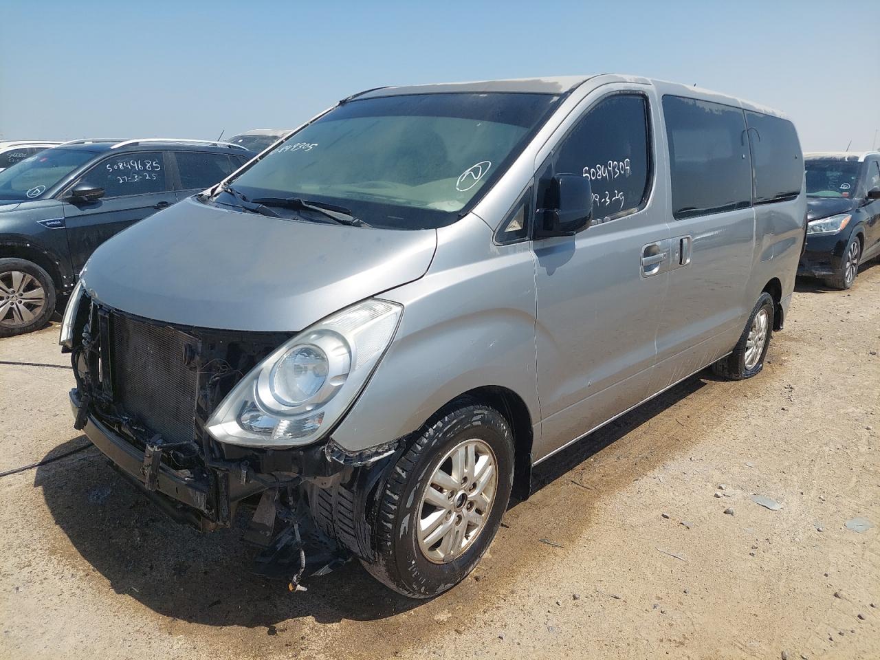 KMJWA37R4GU804568 - 2006 Hyundai H1 - #50849305