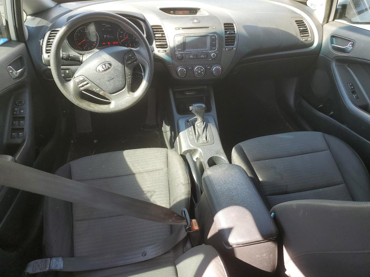 2016 Kia Forte - Image 8