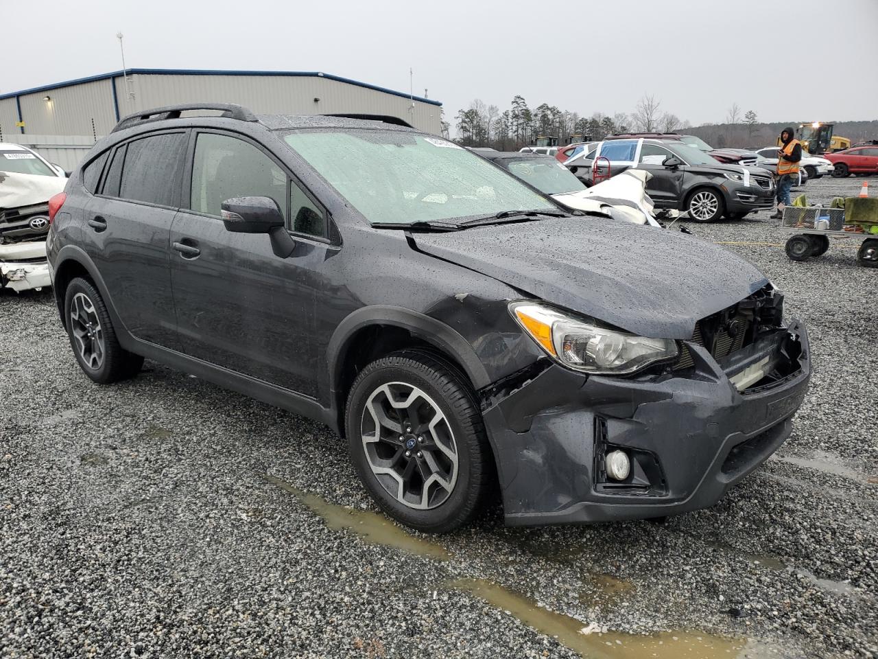 2017 Subaru XV - Image 4