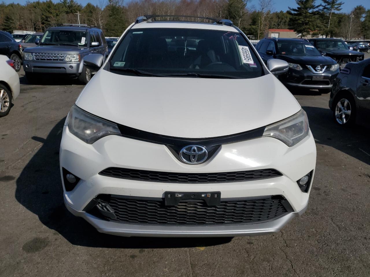 2016 Toyota RAV 4 - Image 5