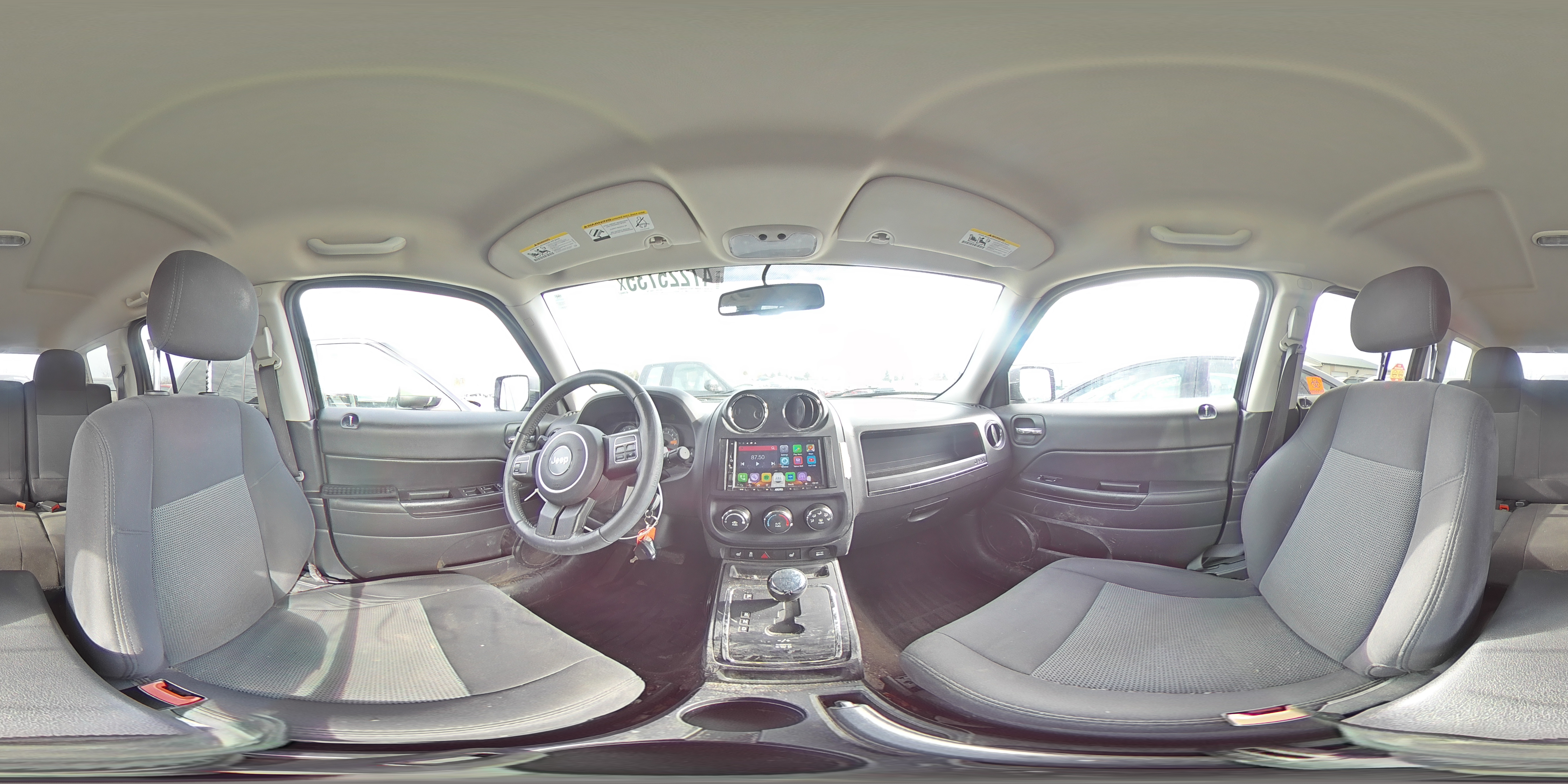 2015 Jeep Liberty (Patriot) - Image 13