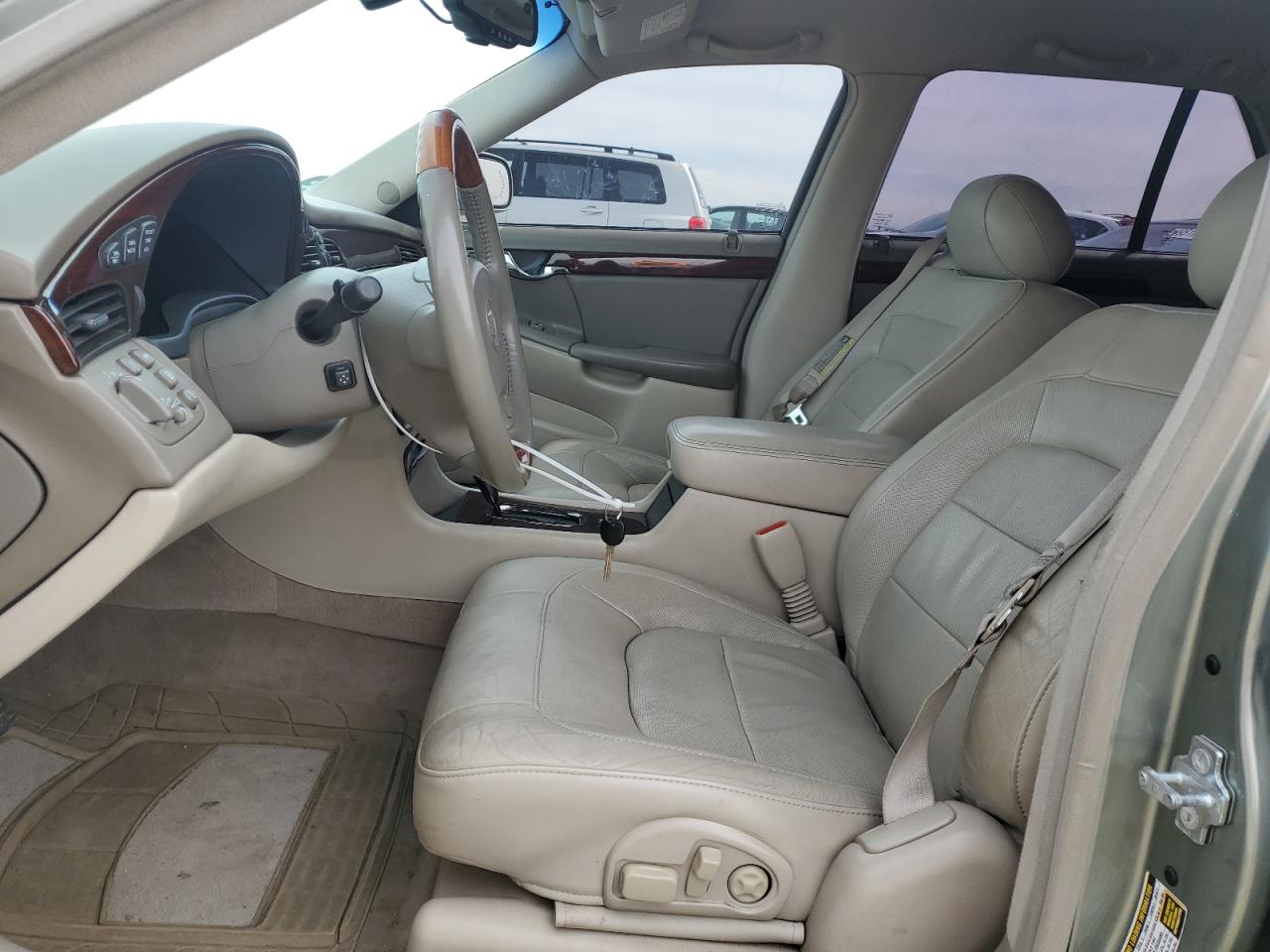 2005 Cadillac Deville Dts VIN: 1G6KF57935U176942 Lot: 49890315