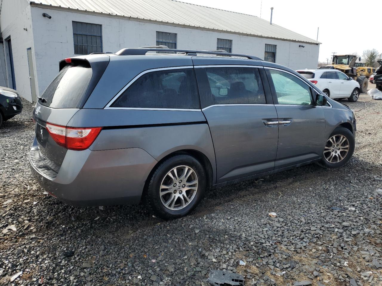 2011 Honda Odyssey - Image 3