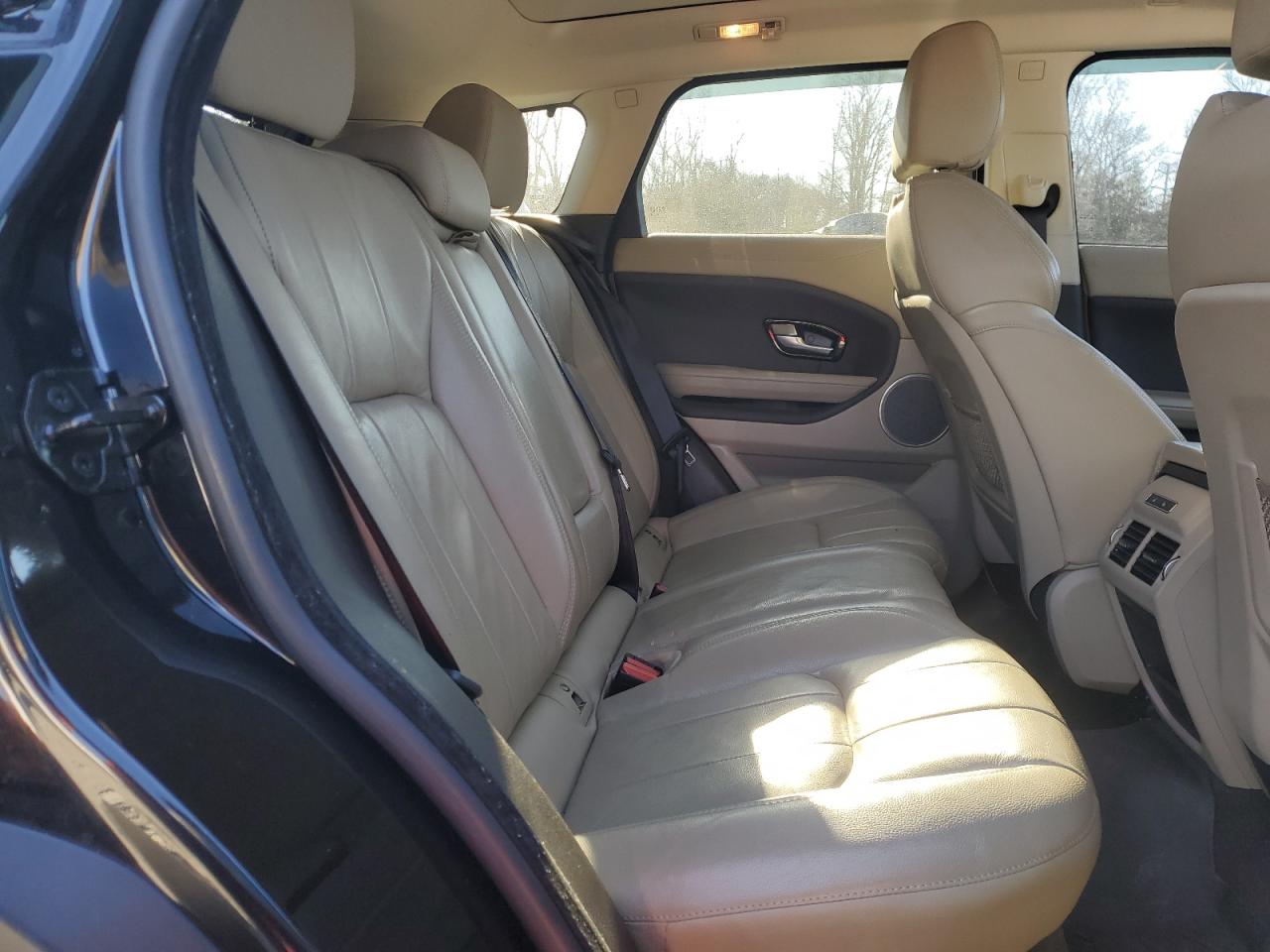 2017 Land Rover Range Rover - Image 11