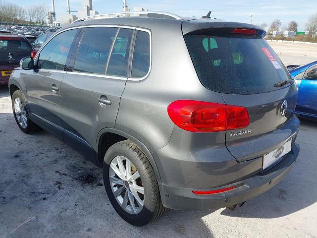 2013 VOLKSWAGEN TIGUAN SE