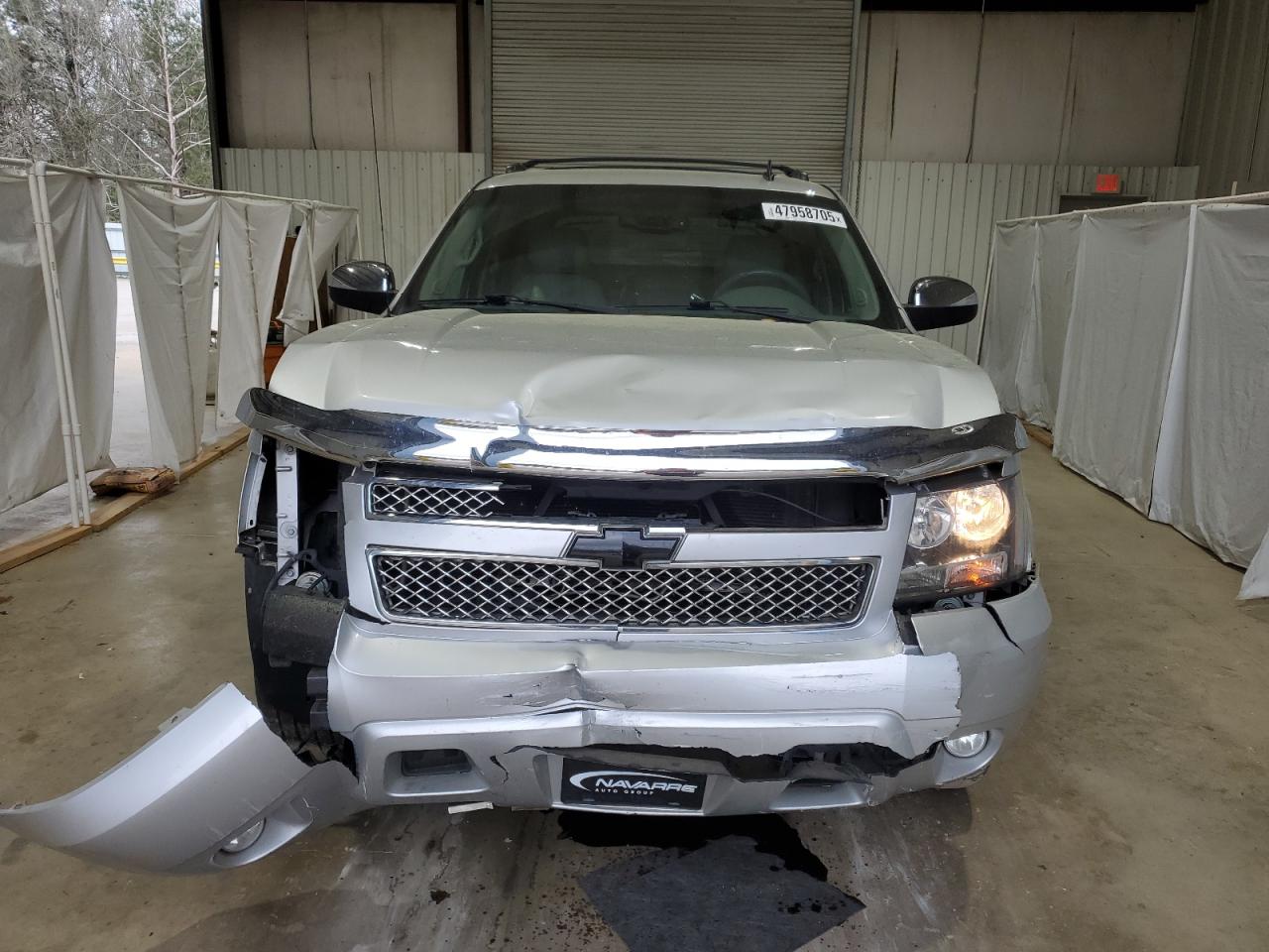 2012 Chevrolet Avalanche - Image 5