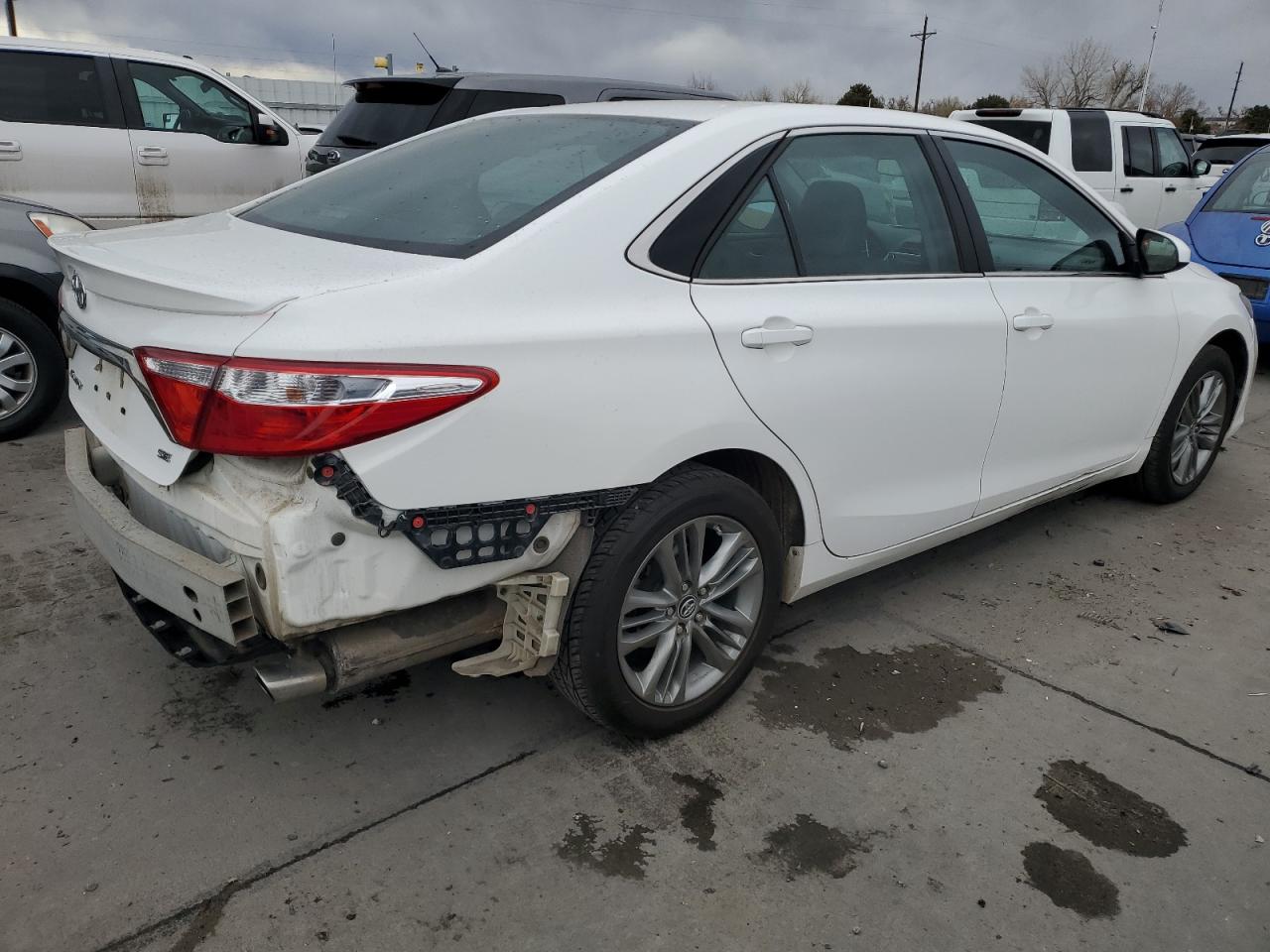 2015 Toyota Camry - Image 3