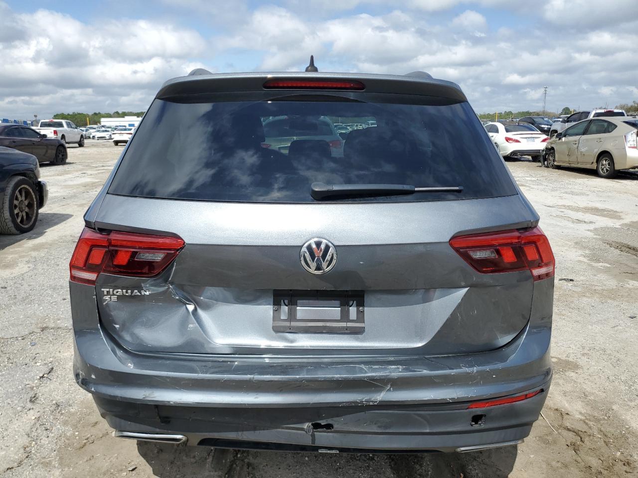 2019 Volkswagen Tiguan - Image 6