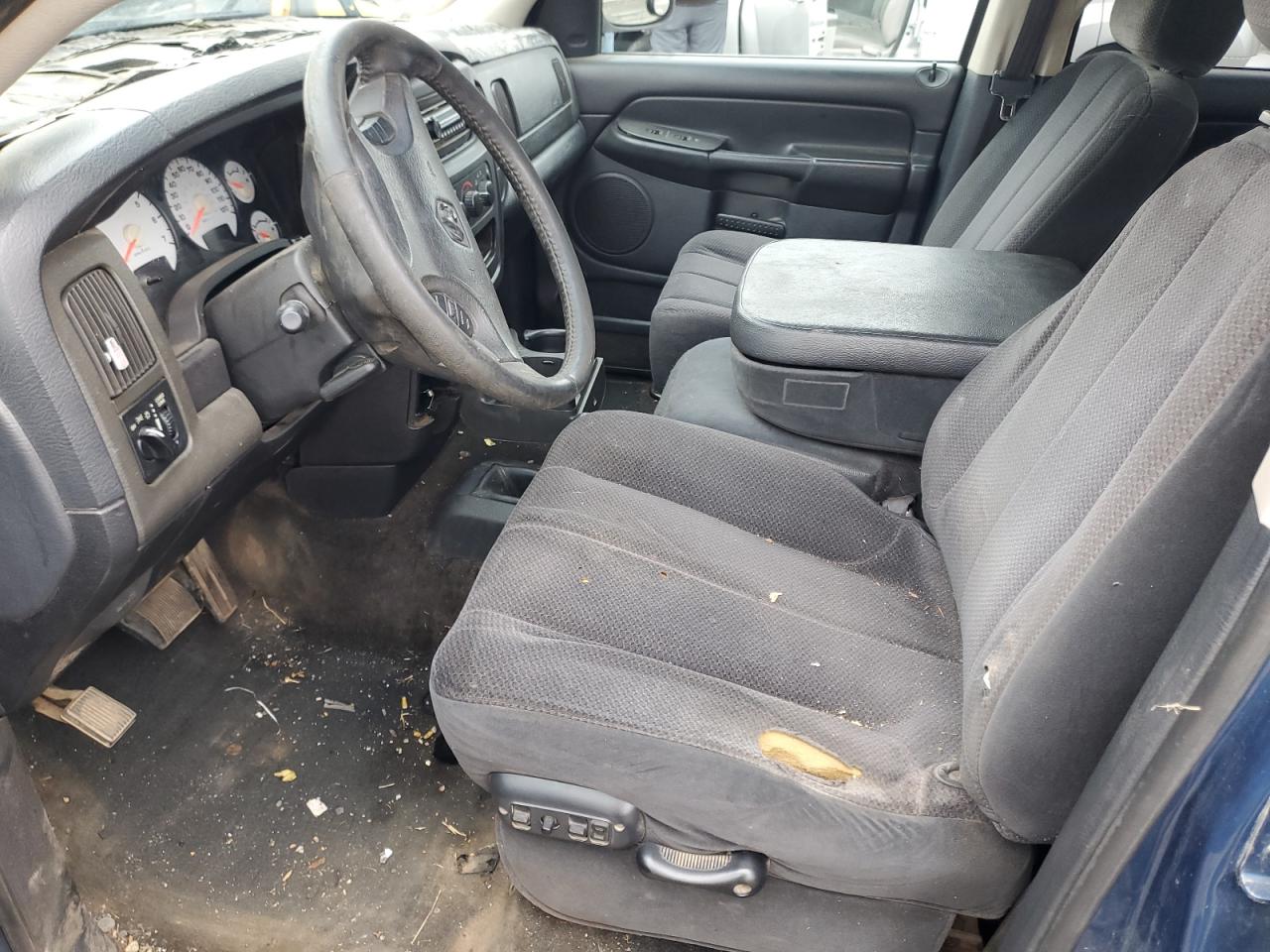 2002 Dodge RAM - Image 7