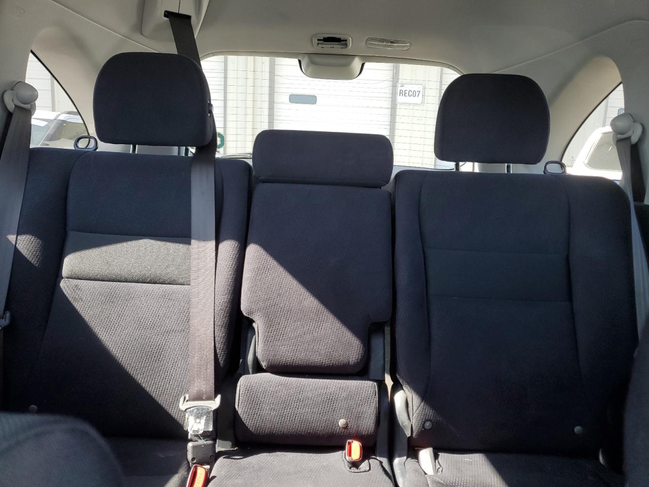 2011 Honda CR-V - Image 10