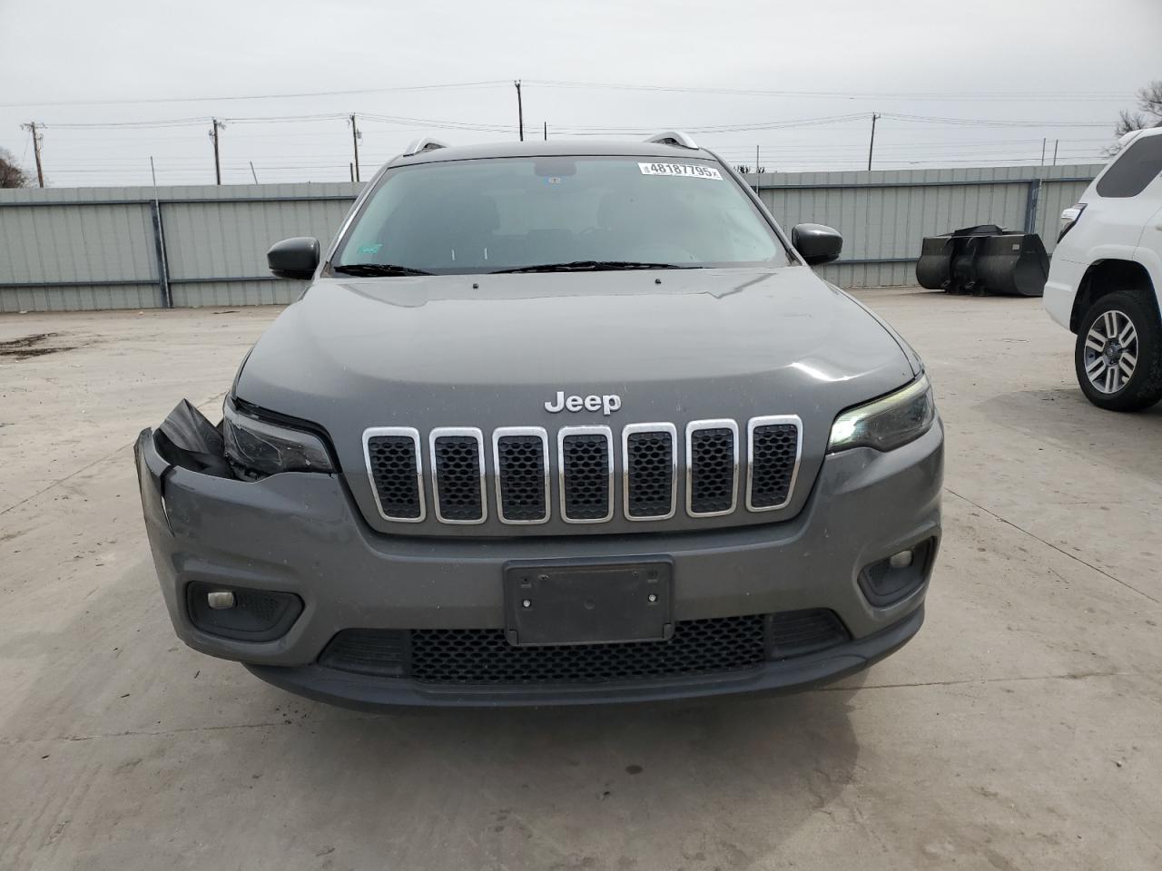 2019 Jeep Grand Cherokee - Image 5
