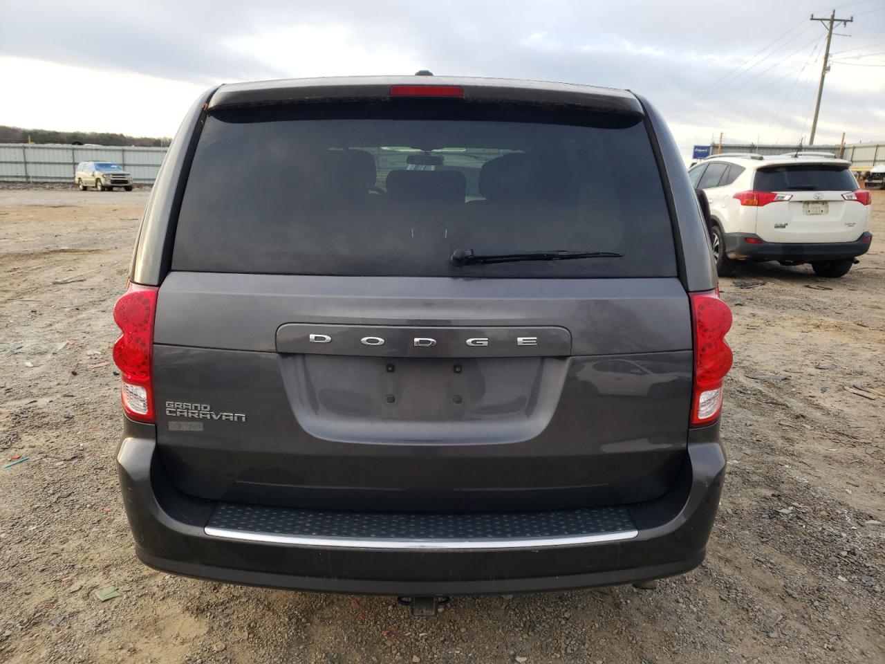 2015 Dodge Caravan - Image 6
