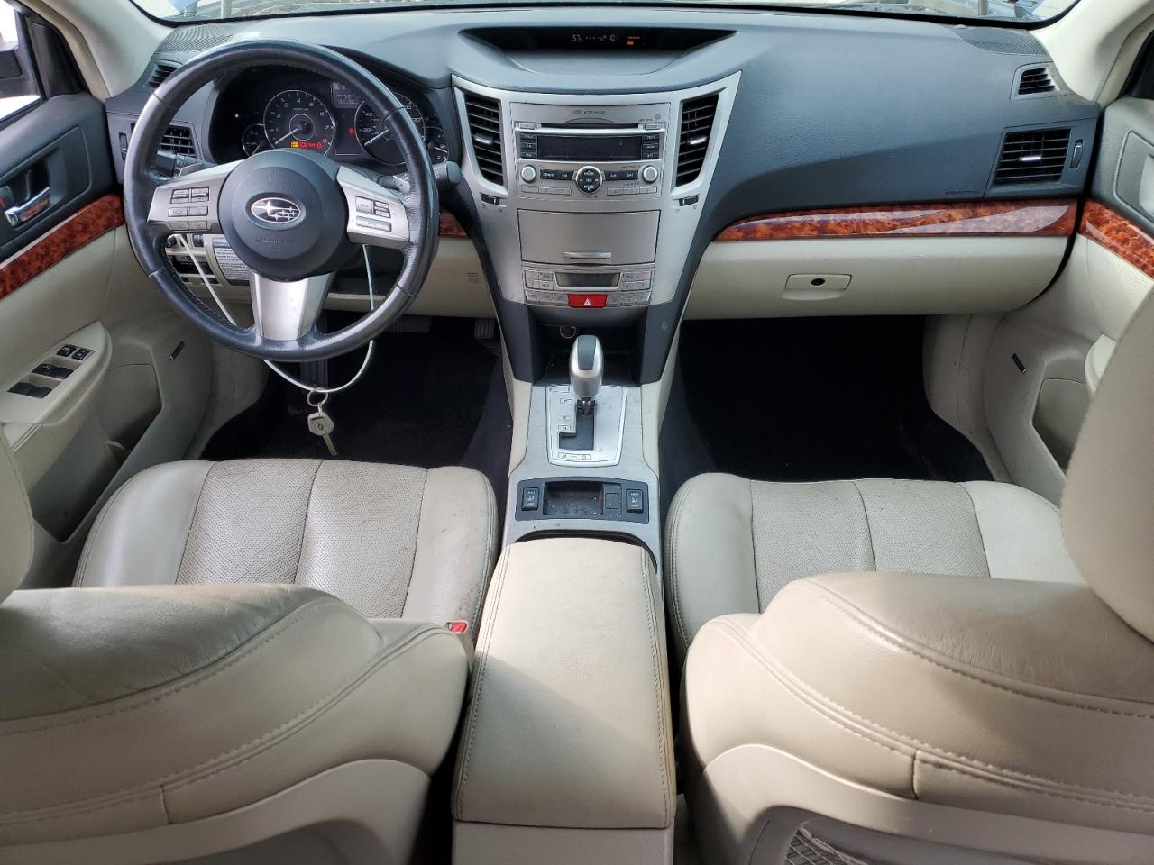2011 Subaru Outback - Image 8