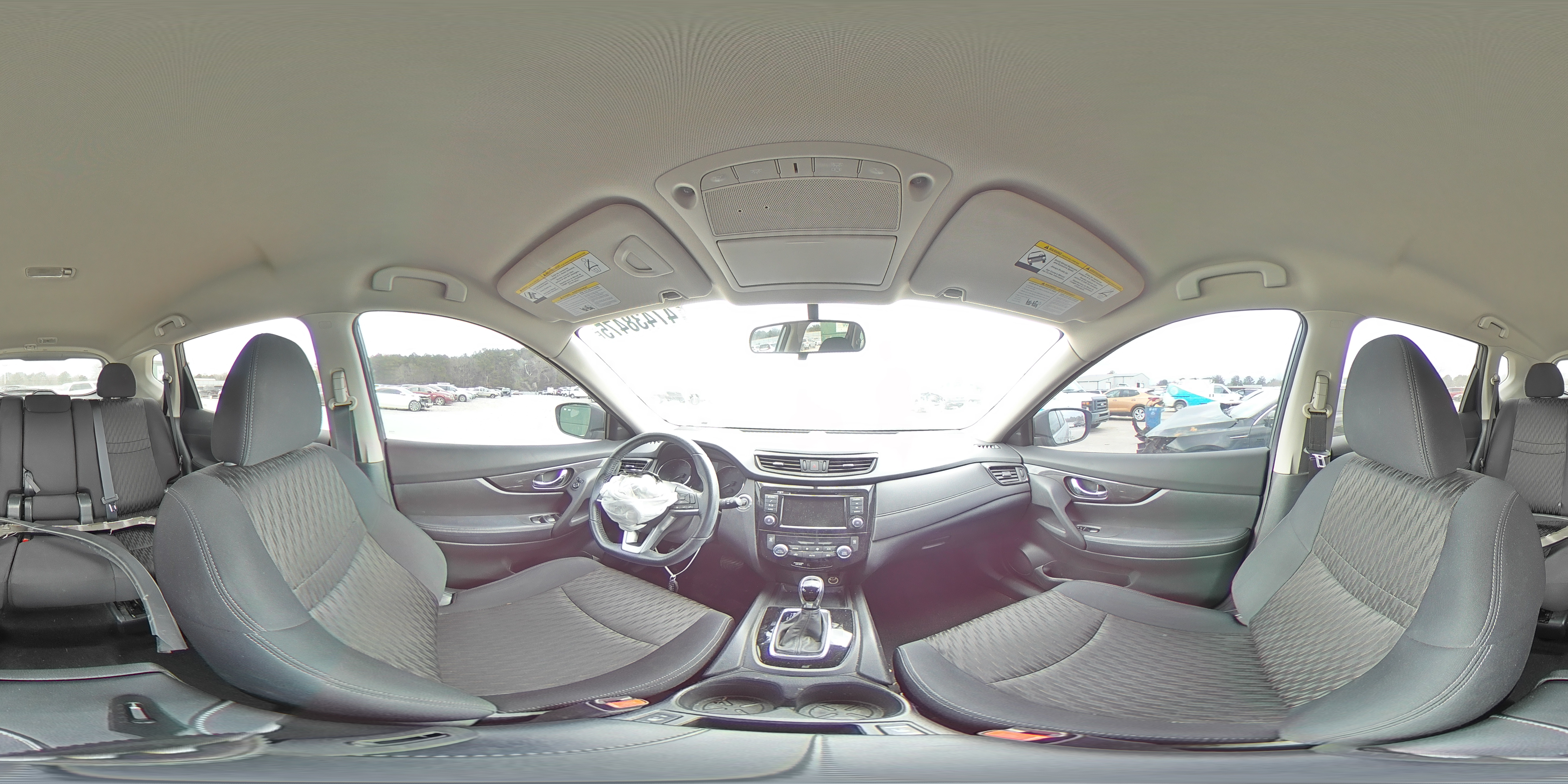 2018 Nissan Rogue - Image 13