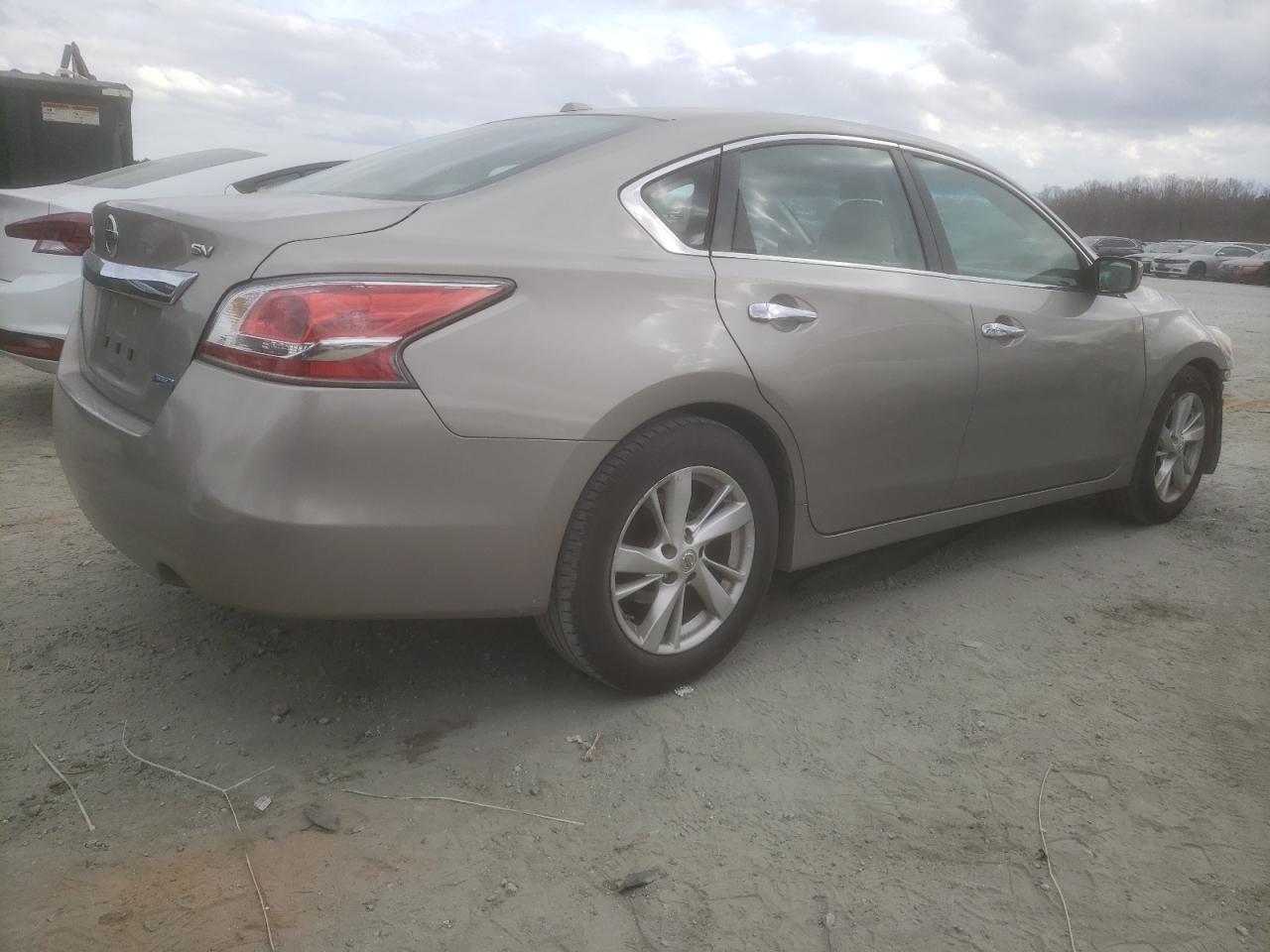 2014 Nissan Altima - Image 3