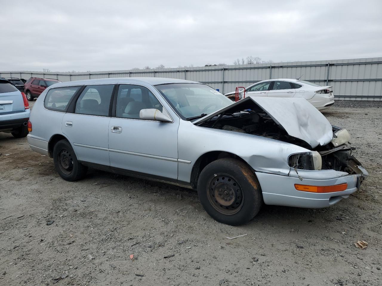 1994 Toyota Camry - Image 4