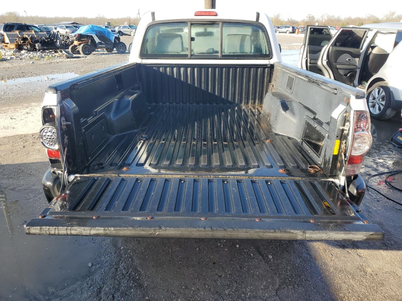 2009 Toyota Tacoma - Image 10