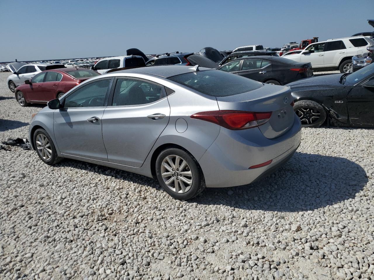 2015 Hyundai Elantra - Image 2