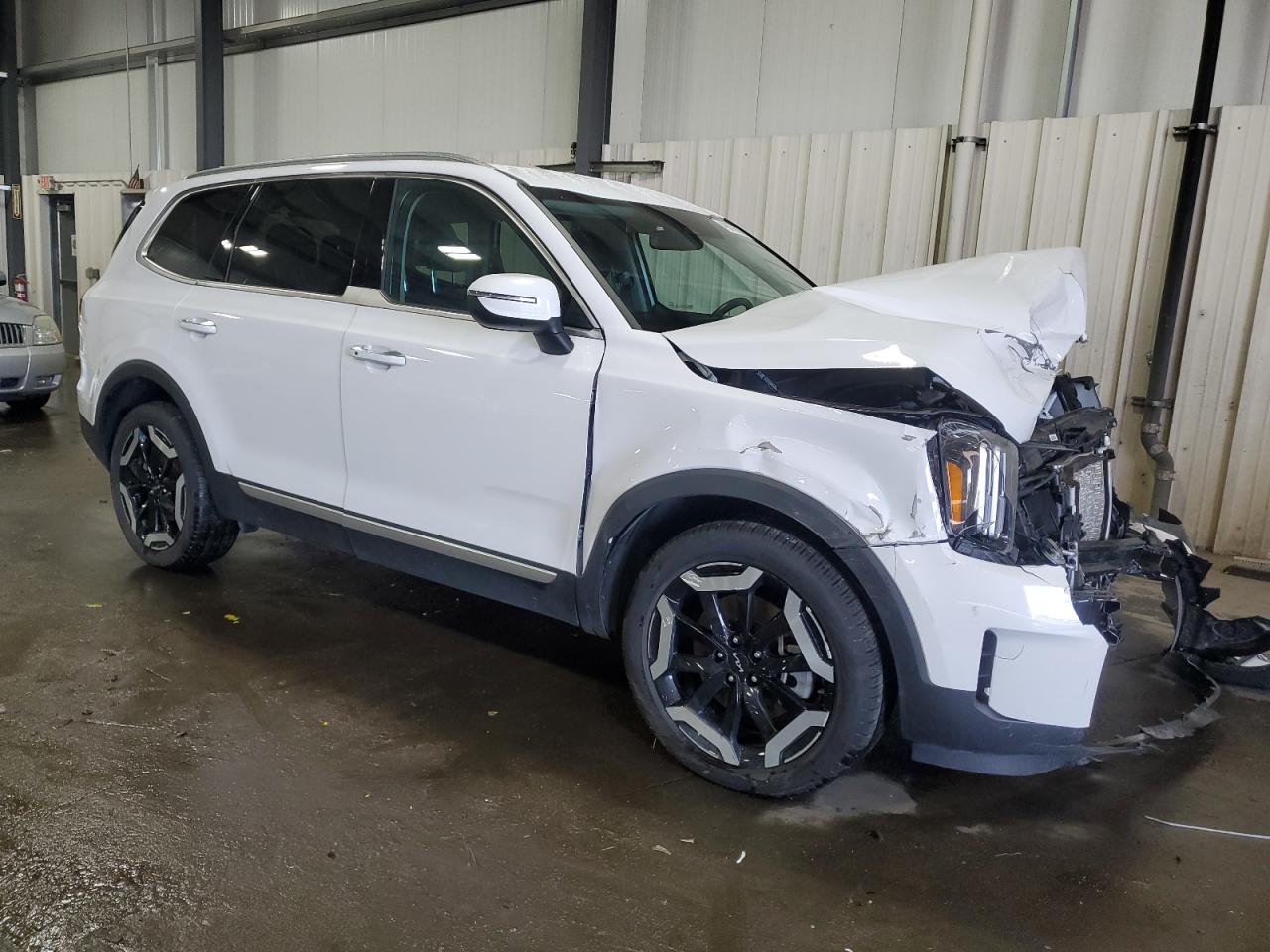 2024 Kia Telluride - Image 4