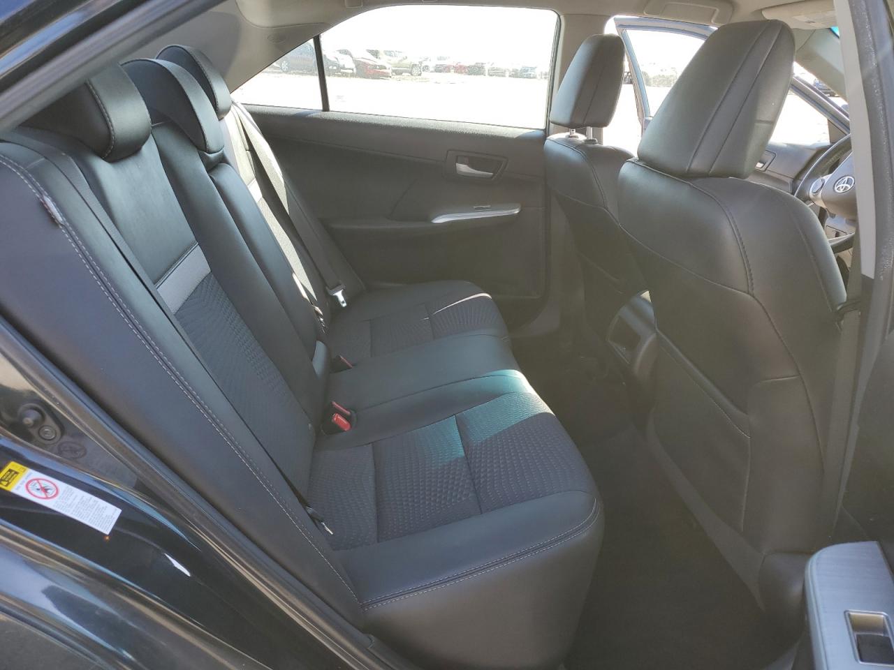 2014 Toyota Camry - Image 10