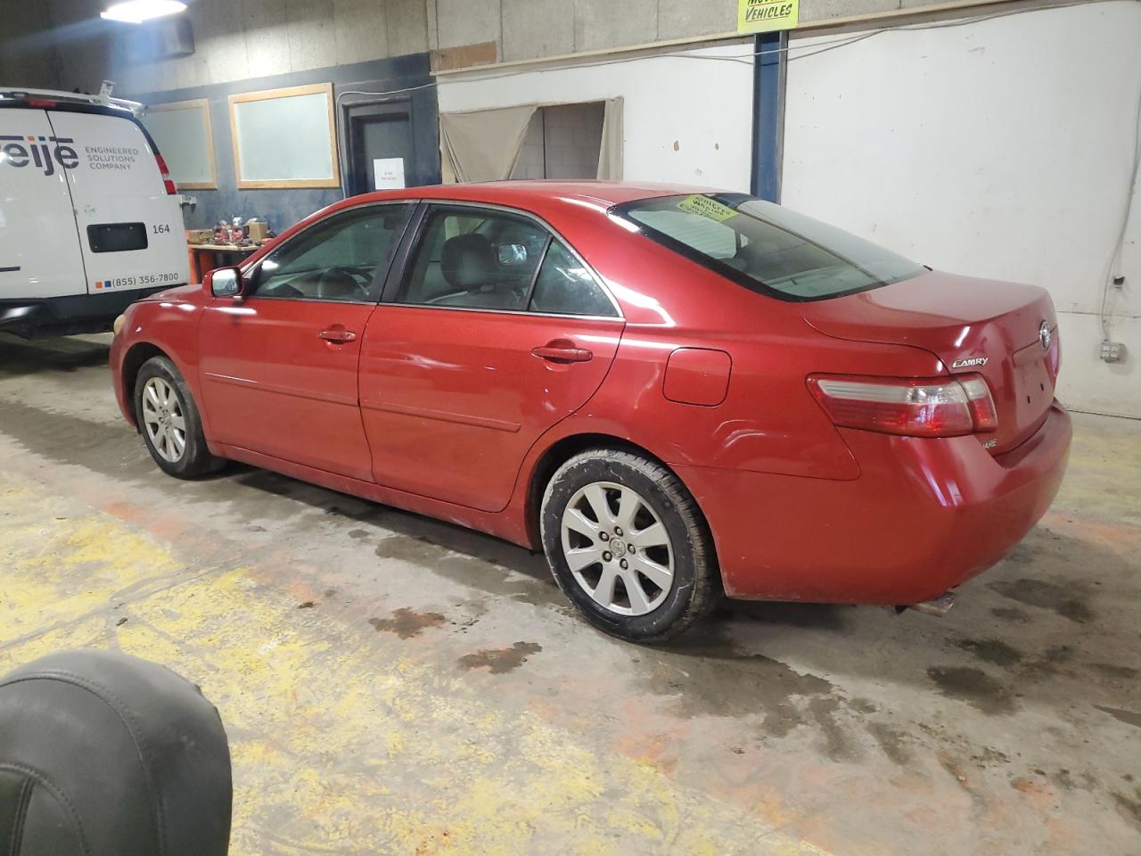 2009 Toyota Camry - Image 2