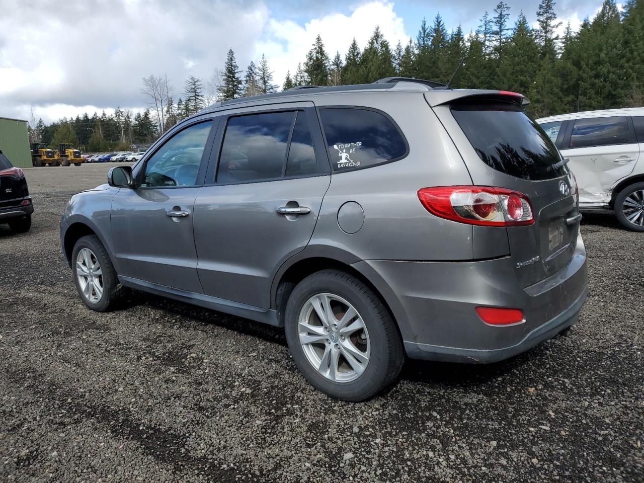 2012 Hyundai Santa Fe - Image 2
