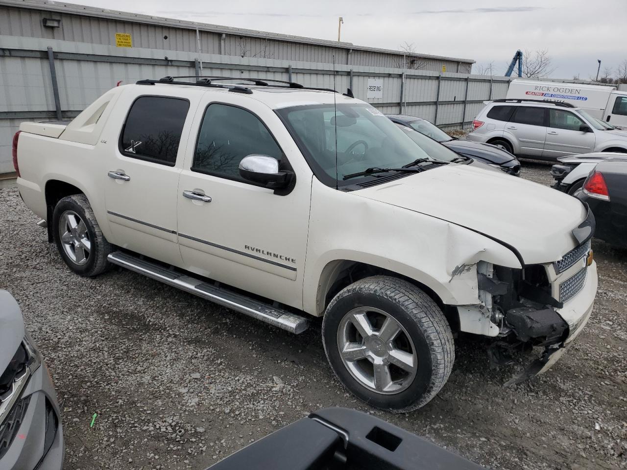 2012 Chevrolet Avalanche - Image 4