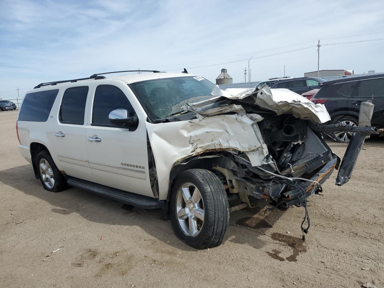 2010 Chevrolet Suburban - Image 4