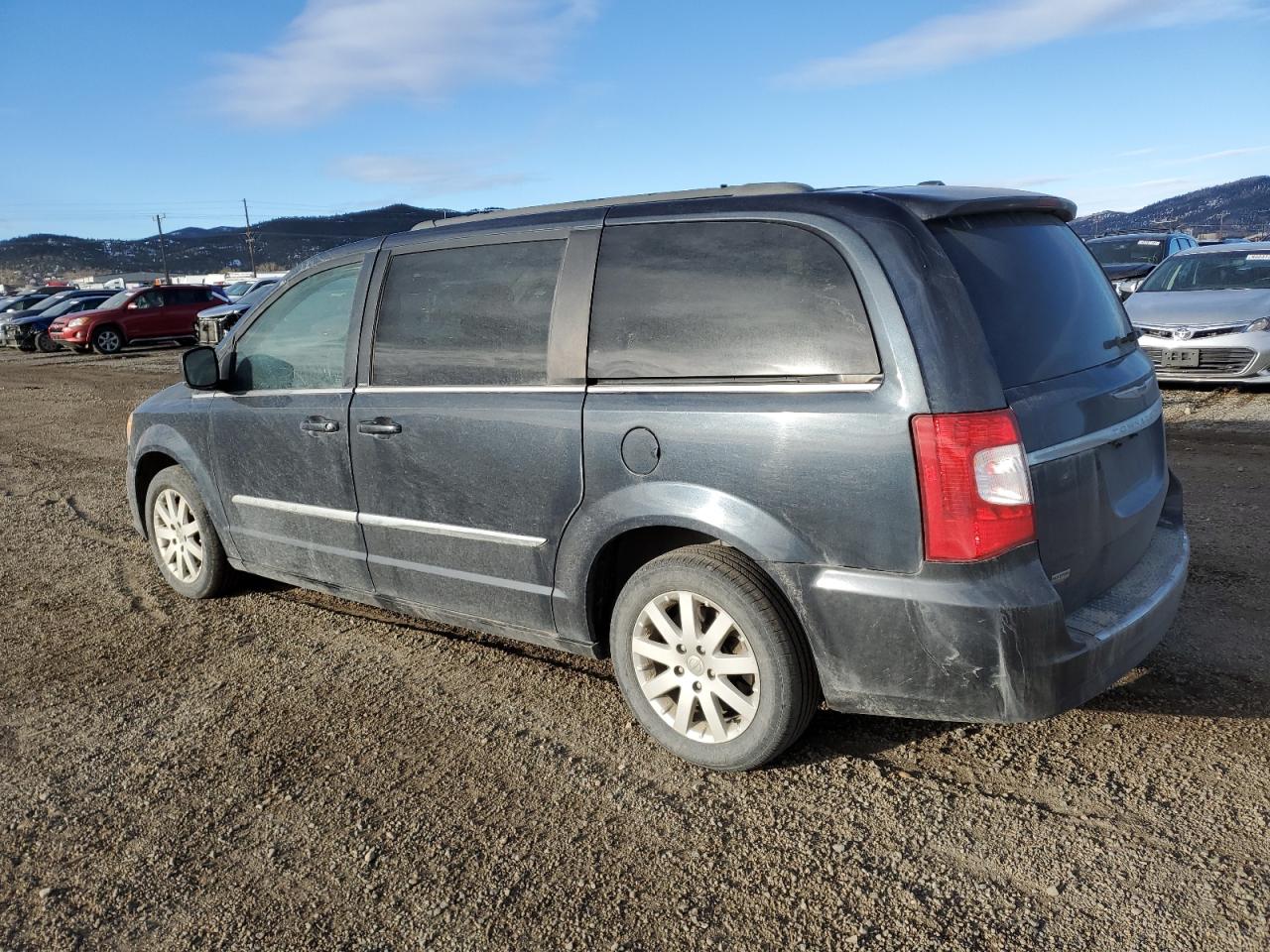 2014 Chrysler Town & Country - Image 2
