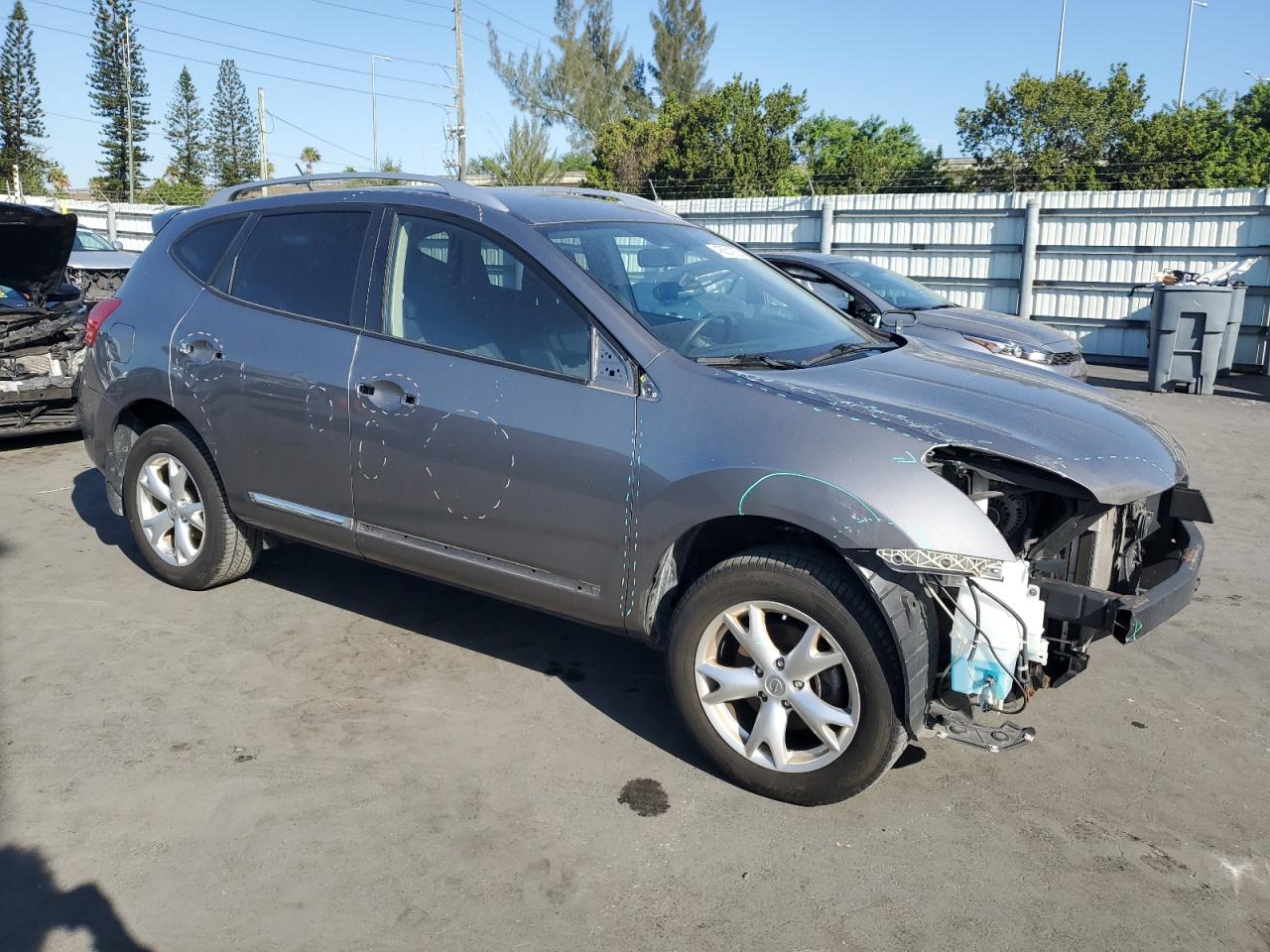 2011 Nissan Rogue - Image 4