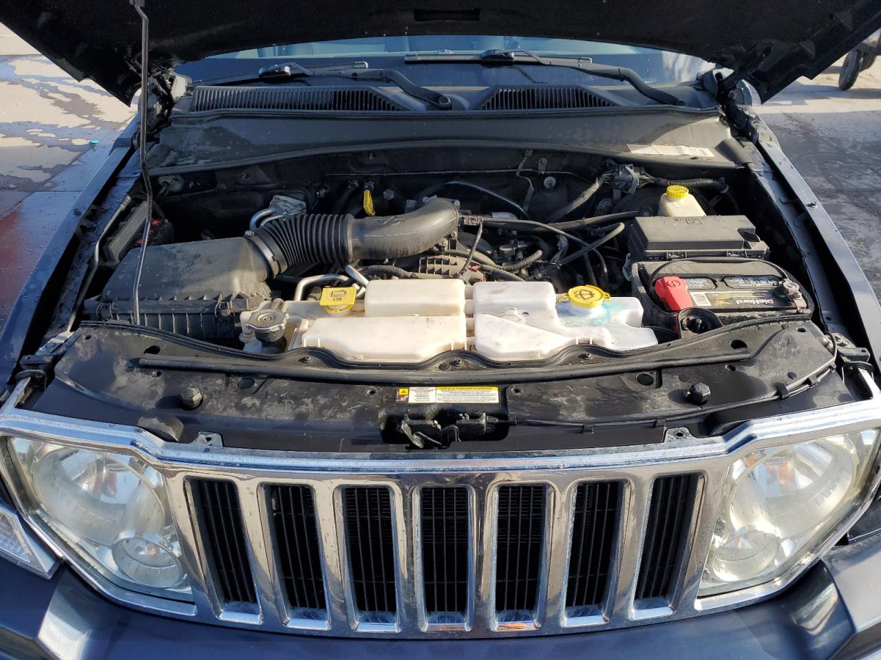 2008 Jeep Liberty (North America) - Image 12