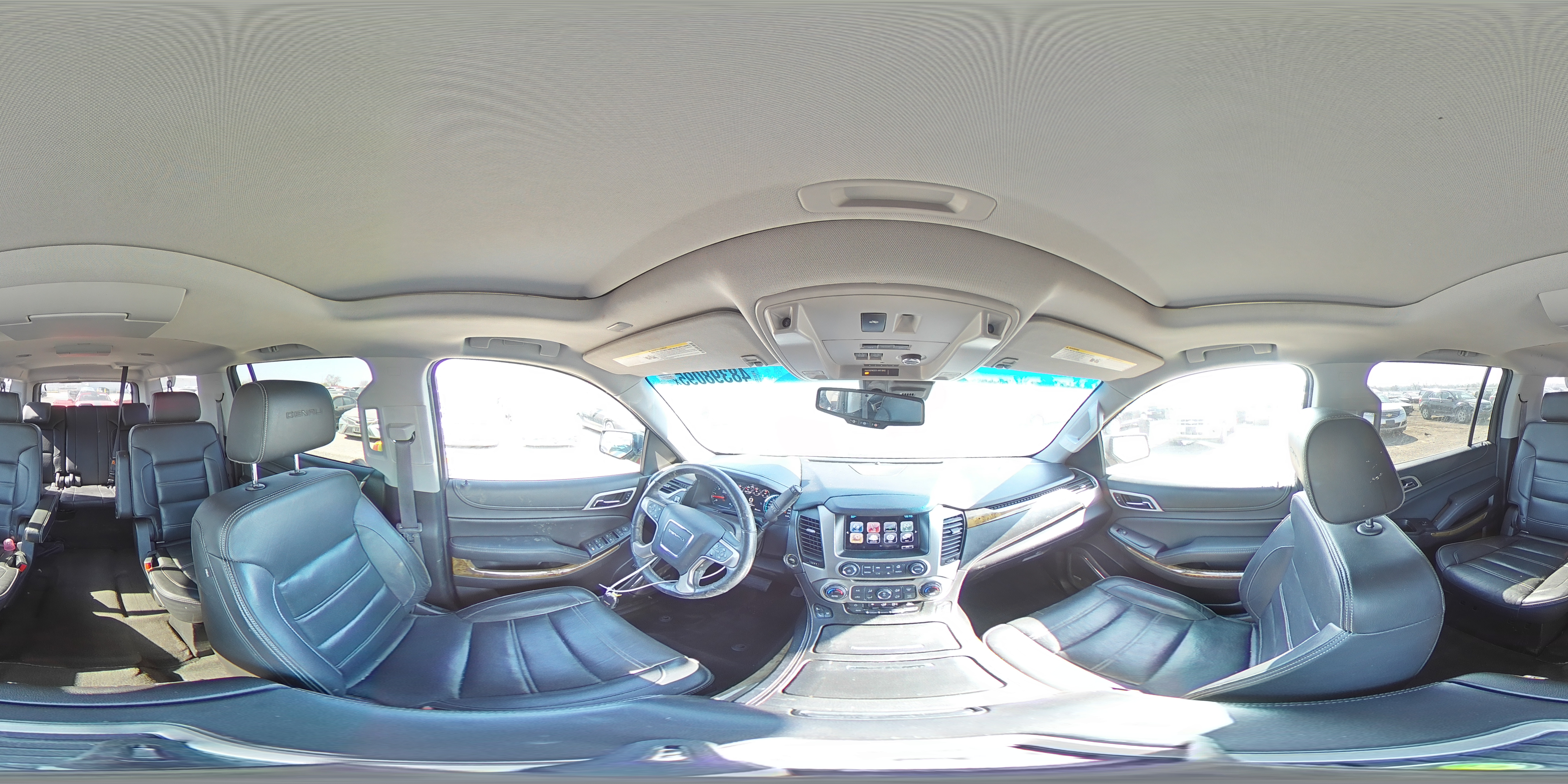 2017 GMC Yukon - Image 14