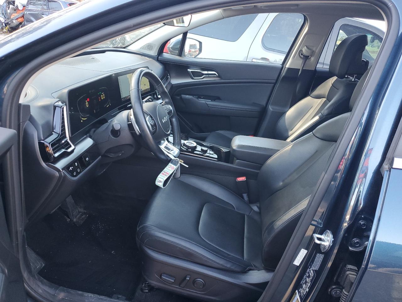 2023 Kia Sportage - Image 7