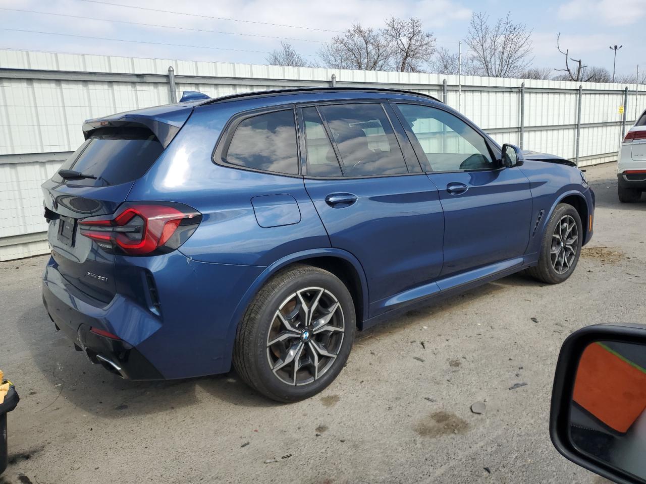 2022 BMW X3 - Image 3