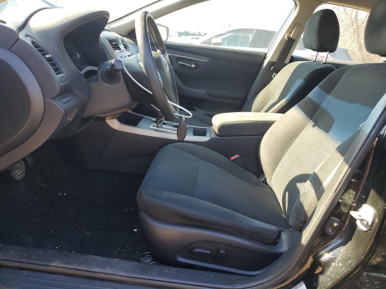 2015 Nissan Altima - Image 7