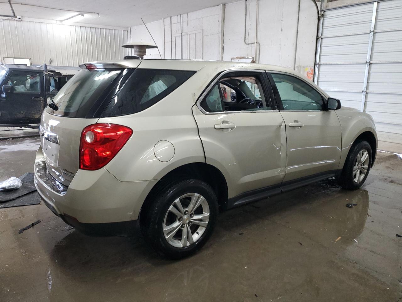 2015 Chevrolet Equinox - Image 3