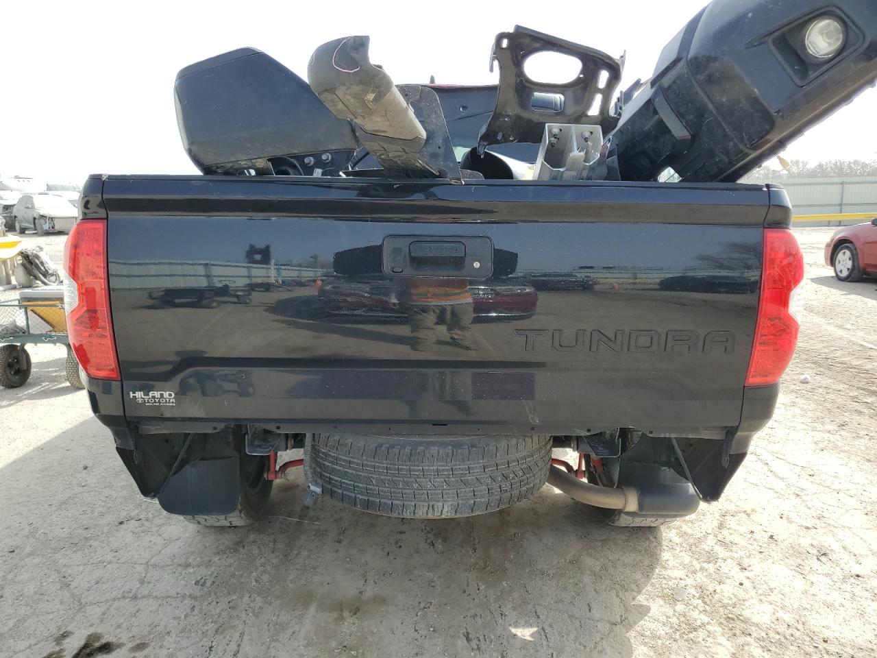 2020 Toyota Tundra - Image 6
