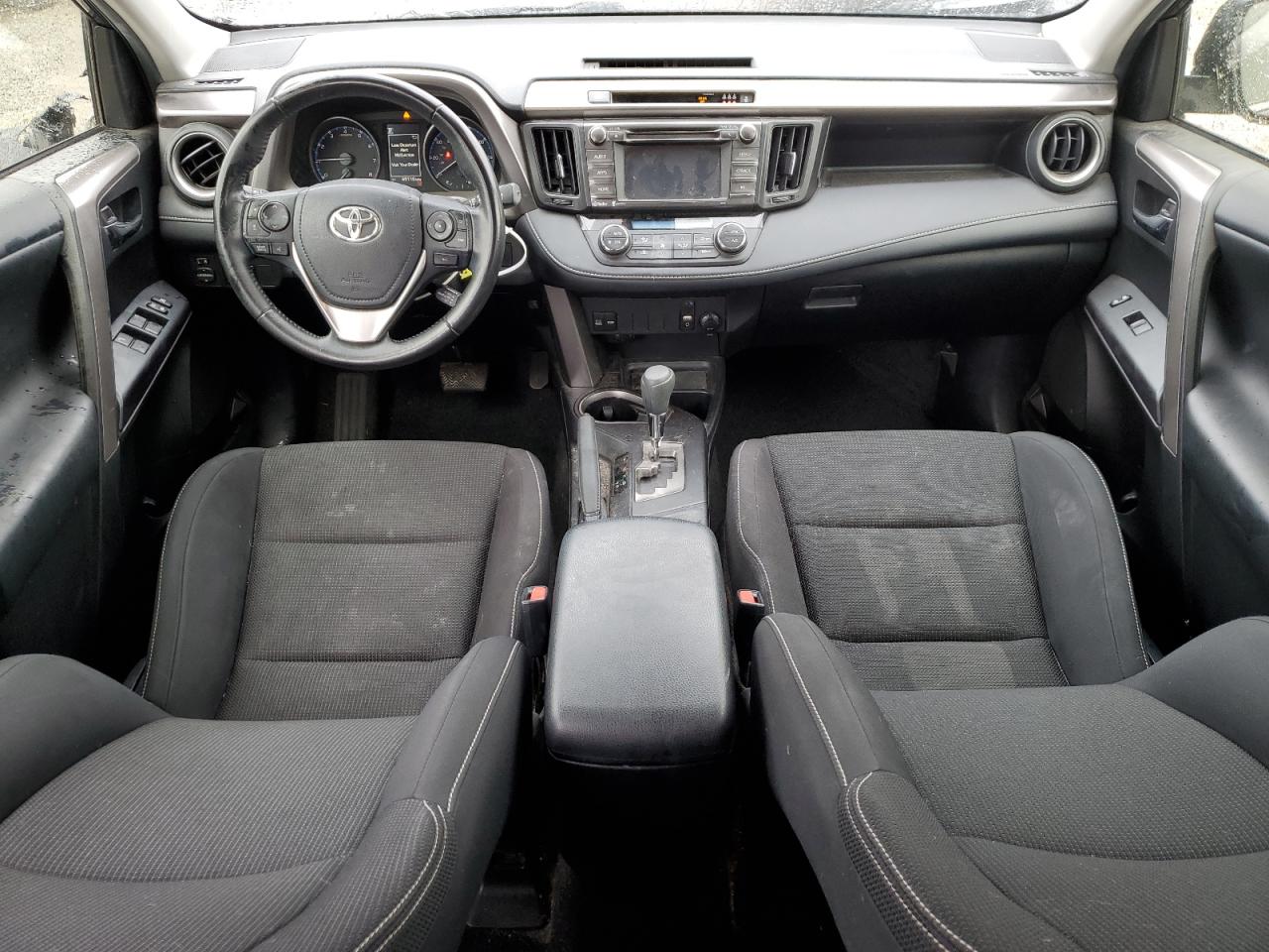 2018 Toyota RAV 4 - Image 8