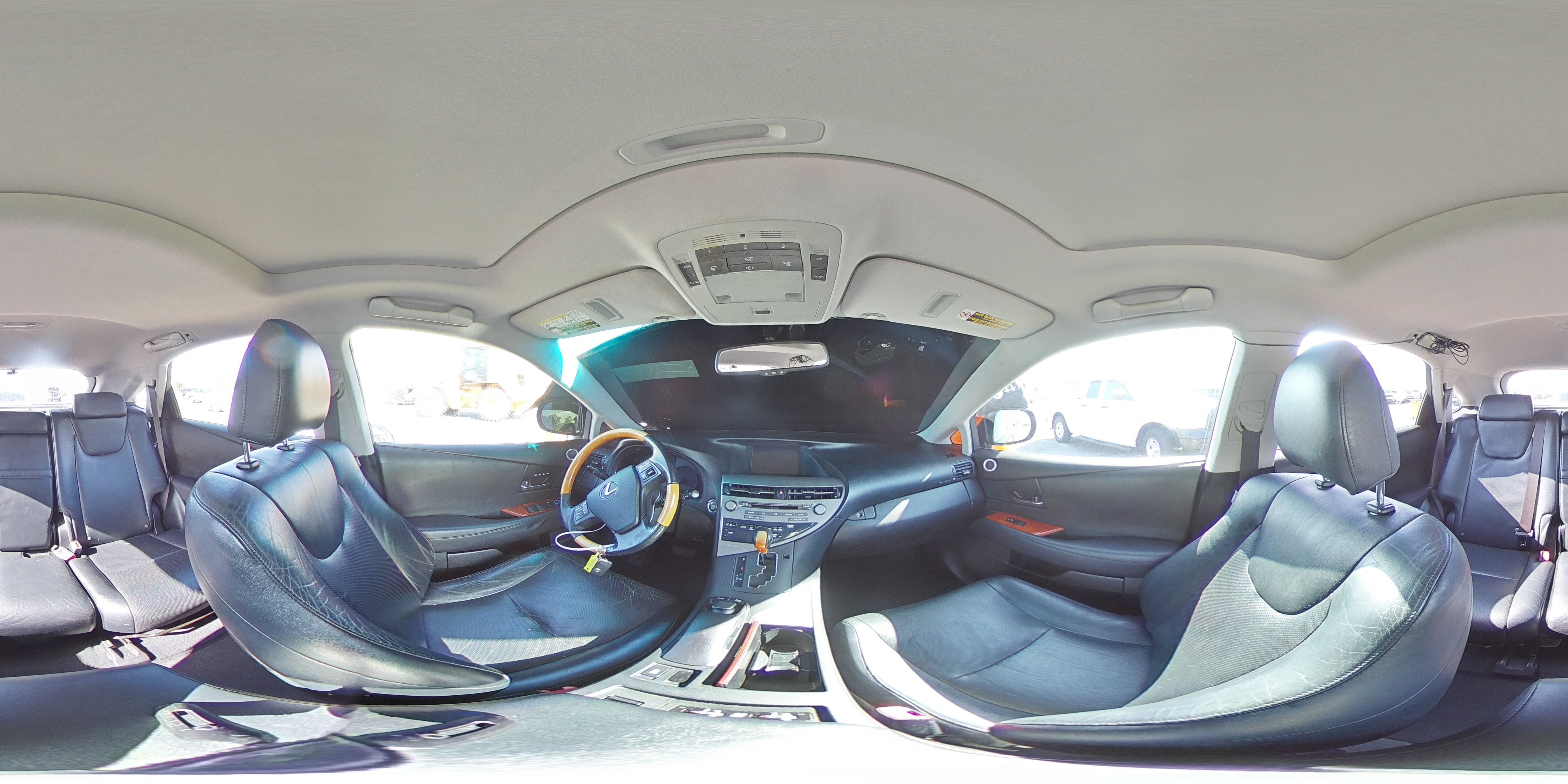 2010 Lexus RX - Image 13