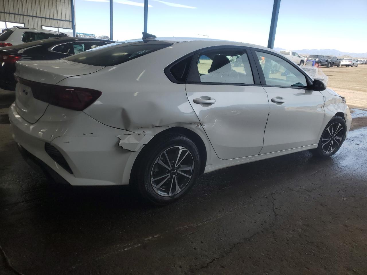 2024 Kia Forte - Image 3