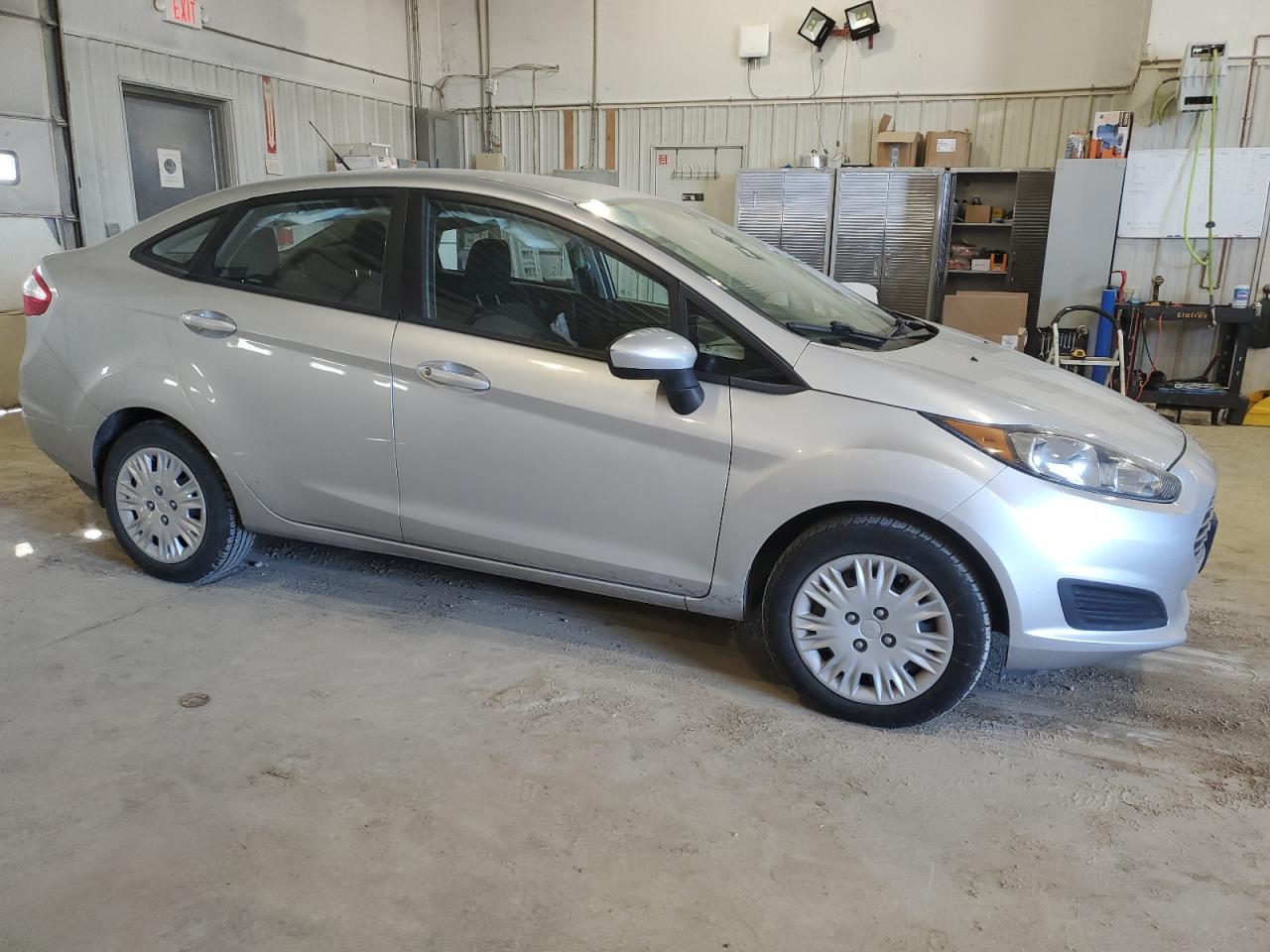 2015 Ford Fiesta - Image 4