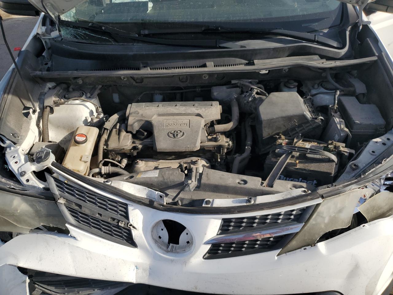 2015 Toyota RAV 4 - Image 12