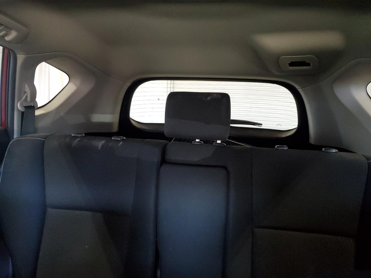 2018 Toyota RAV 4 - Image 10