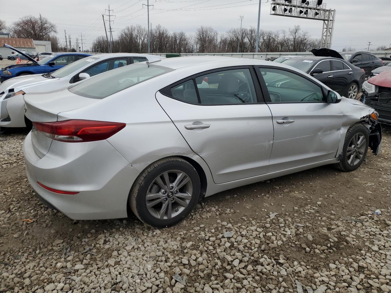 2018 Hyundai Elantra - Image 3