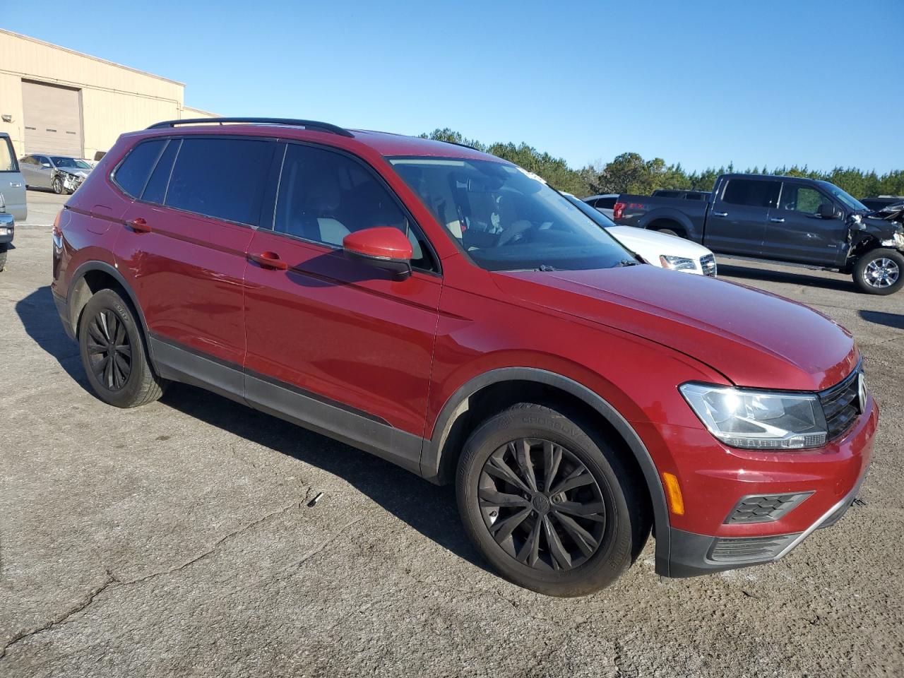 2018 Volkswagen Tiguan - Image 4