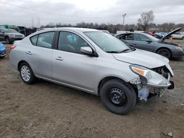  NISSAN VERSA 2019 Сріблястий