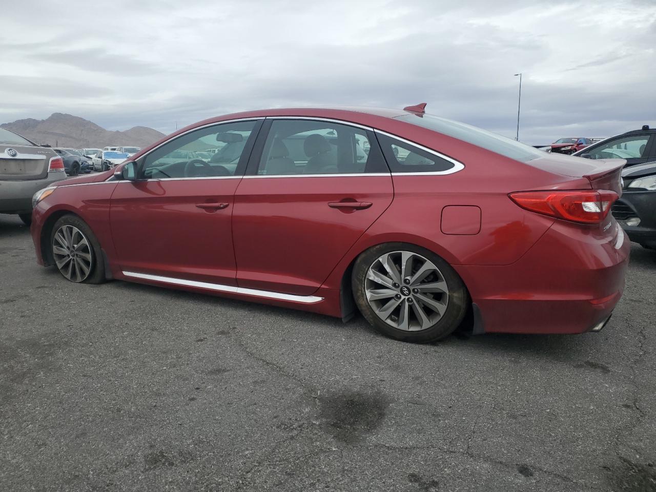 2016 Hyundai Sonata - Image 2