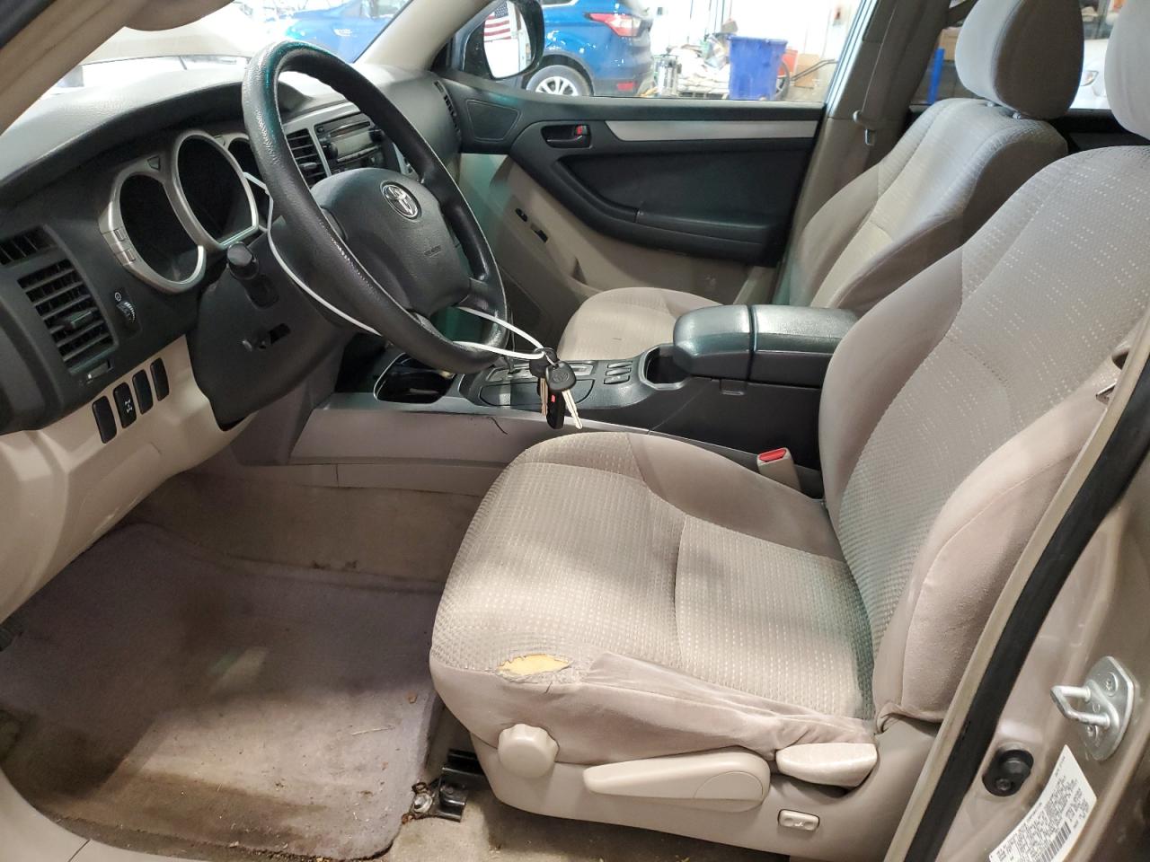 2004 Toyota 4Runner - Image 7
