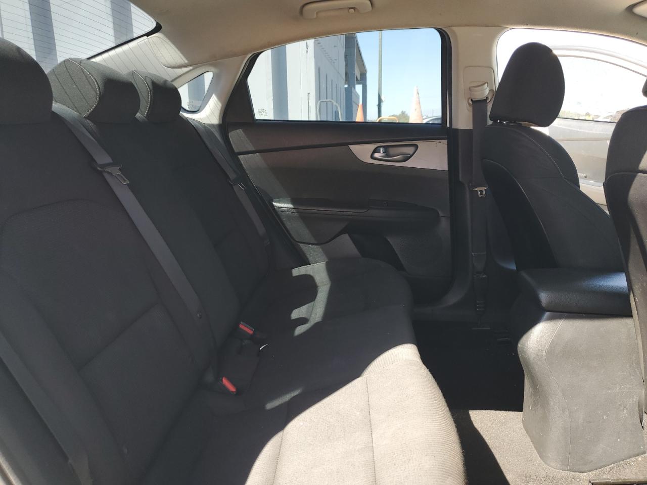 2020 Kia Forte - Image 11