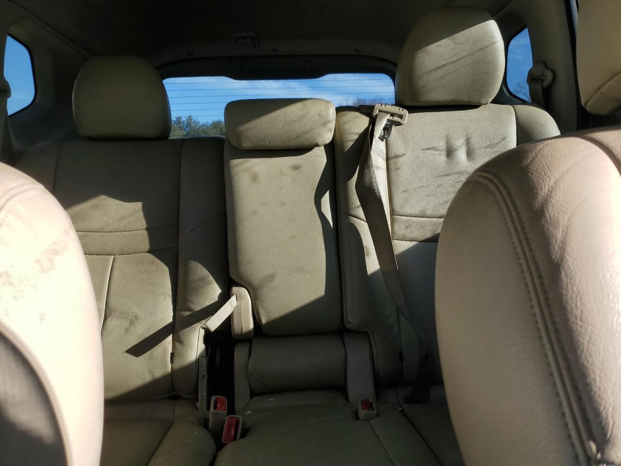 2015 Nissan Rogue - Image 10